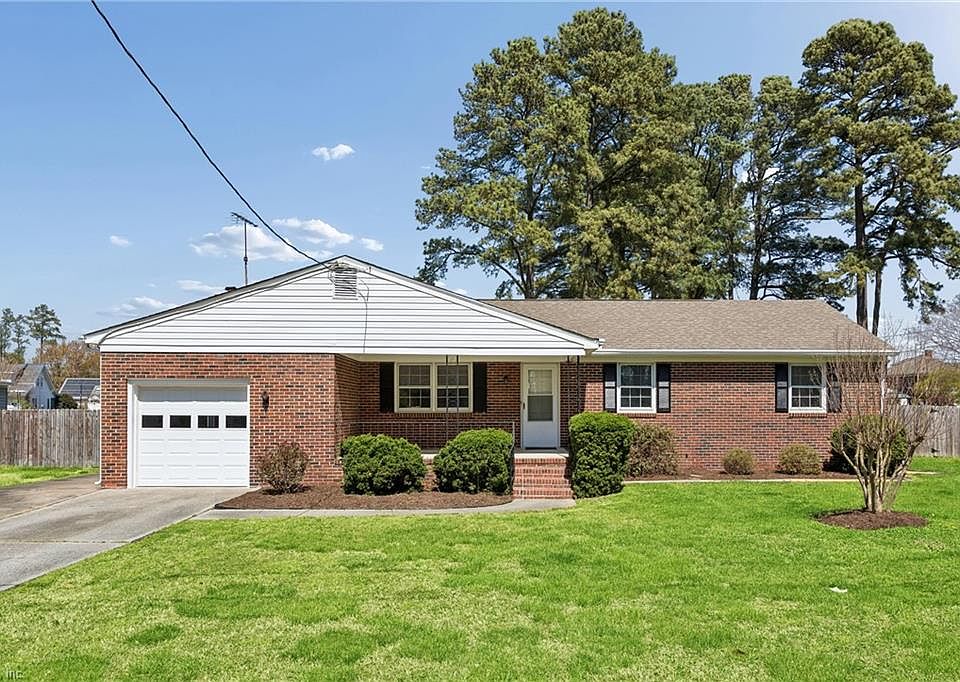 1st image of 18 Magnolia Ln