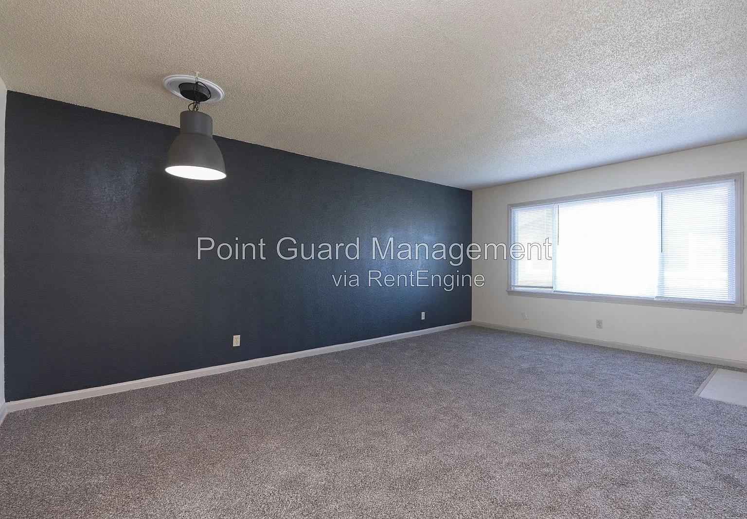 2 bed, 1.0 bath, $1,095 — Photo 4