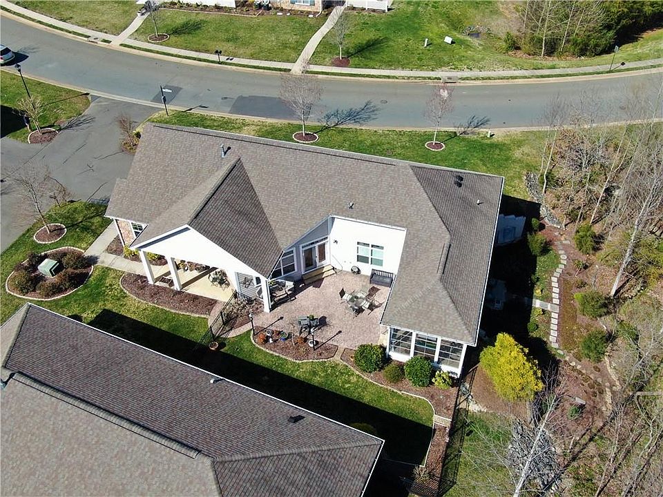 1st image of 407 Ashley Woods Dr