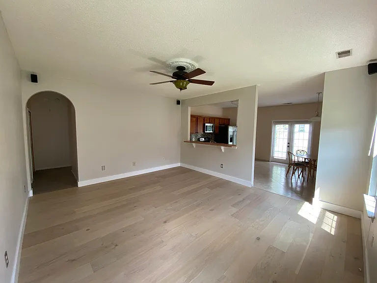 146 Alexander Way — Photo 4