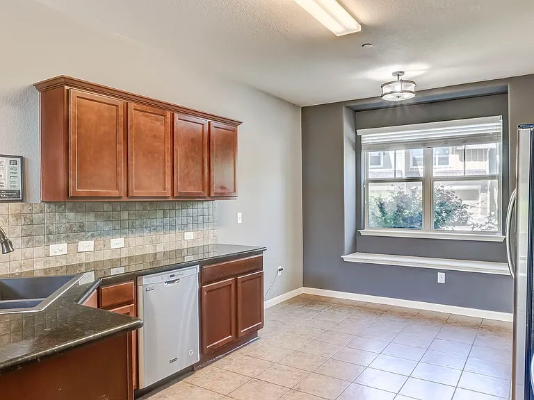 1620 Bryant Dr #904 — Photo 18