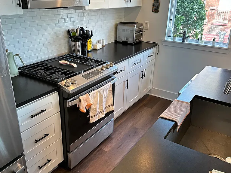 256 N 32nd St #1 — Photo 5