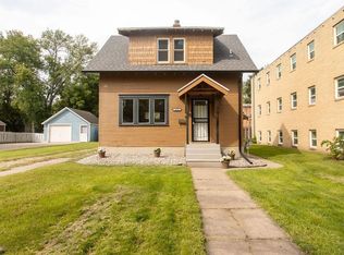 417 11th St N, Moorhead, MN 56560