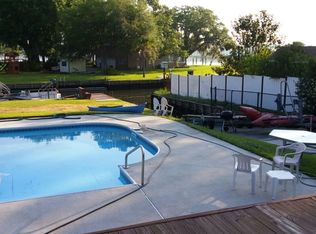 1805 Pintail Rd, Moncks Corner, SC 29461