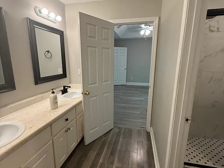 Cottage Grove Pl — Photo 29