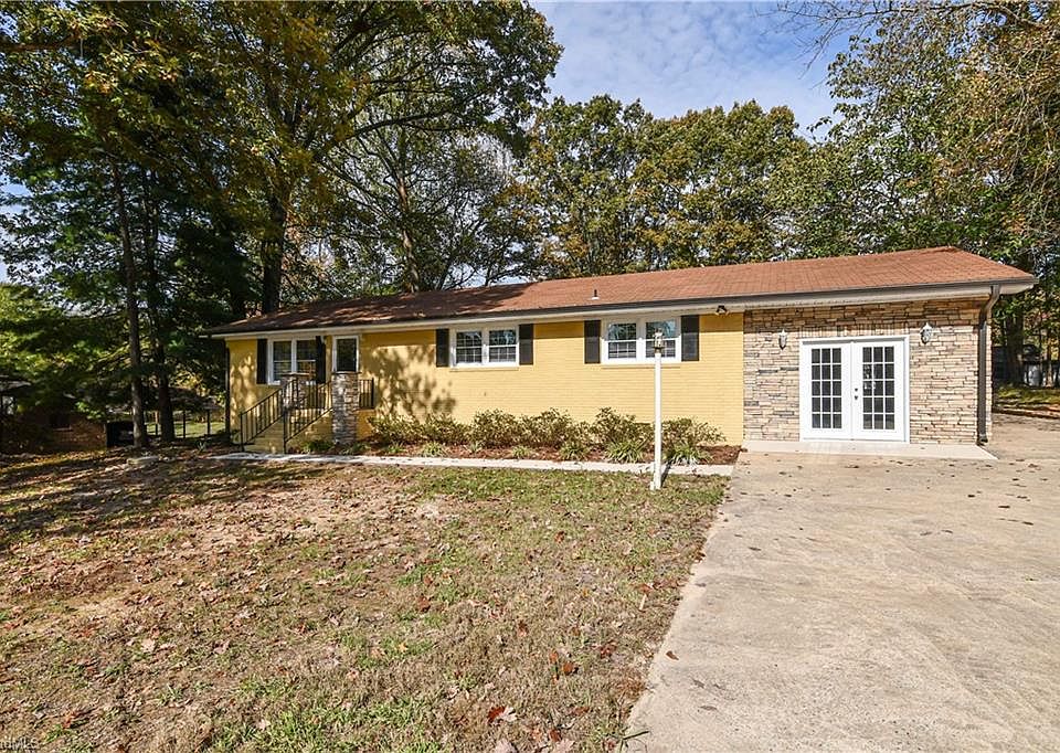 1st image of 133 Jett Dr