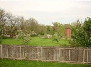 905 Berkley Cir, Papillion, NE 68046