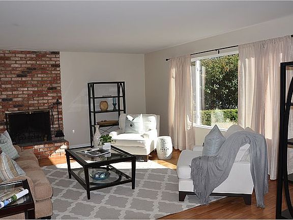 2nd image of 4180 Garden Ln