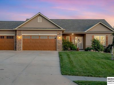 12135 Elmwood Dr, Bennington, NE, 68007