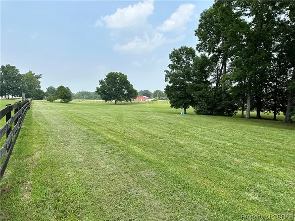 2597 Meadow Lake Dr #16C, Toano, VA 23168