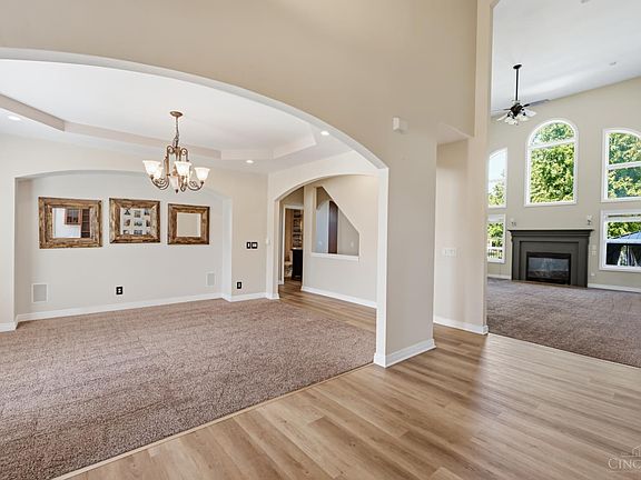 5th image of 8580 Stuart Ct