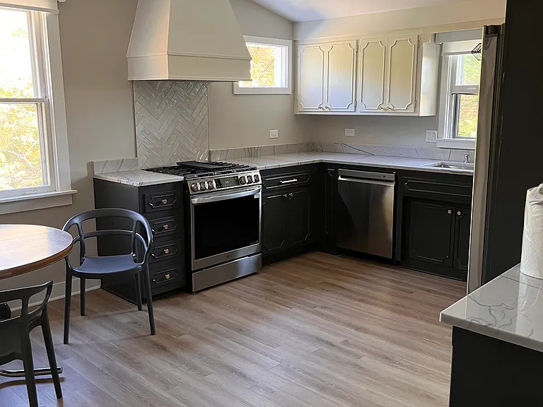 633 Glenview Ave — Photo 6