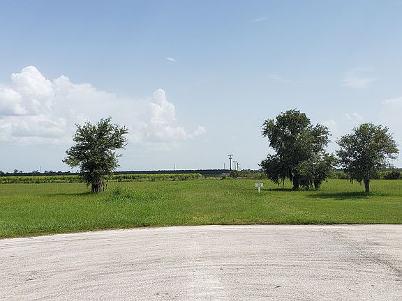 4th image of 321 Alysheba Ct