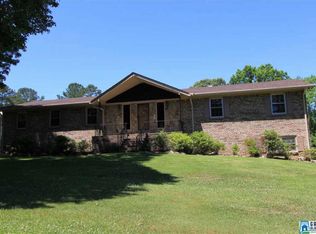 1808 Robinhood Dr, Oxford, AL 36203
