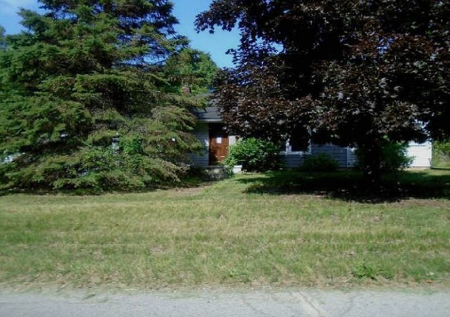 1st image of 642 9th St