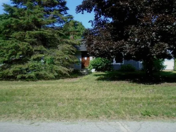 642 9th St, Michigan Center, MI 49254