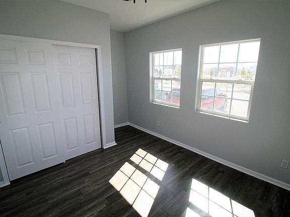 4th image of 262 S Avenue 17