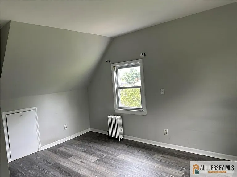 351 Metlars Ln — Photo 7