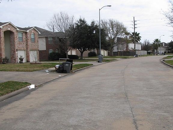 4th image of 19715 Campfield Dr