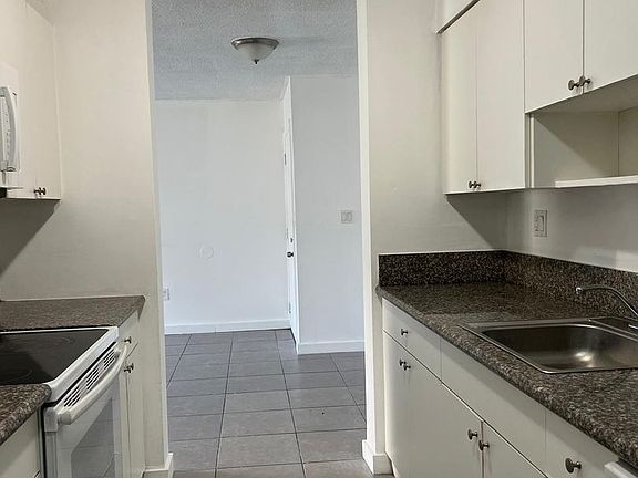 4th image of 1020 NW 7th Ave #1091-202