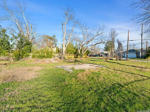 3rd image of 217 E LINDBERGH BLVD LOT W
