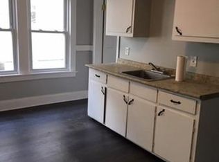 1200 Grattan St APT 1L, Chicopee, MA 01013