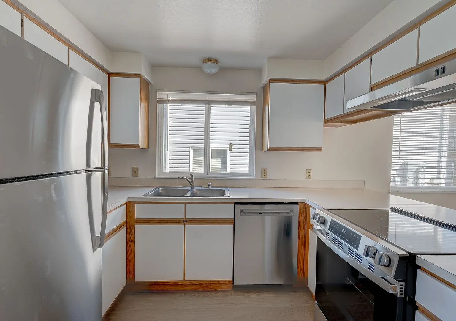 M0963 - 106 S. Main St. — Photo 1