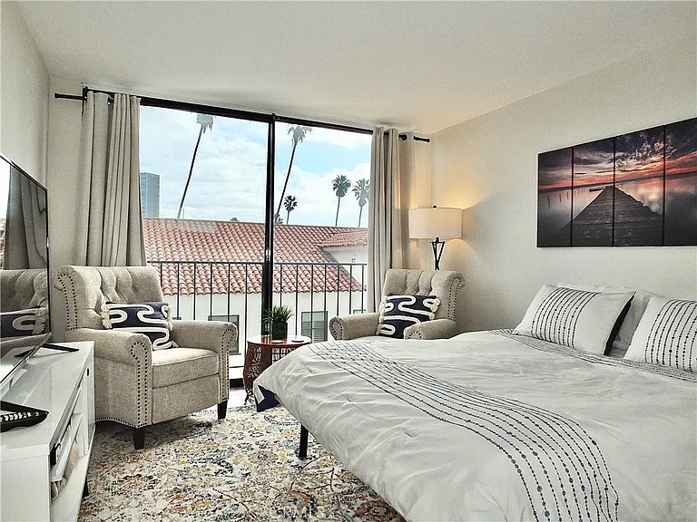 2601 E Ocean Blvd #309 — Photo 43