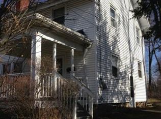 531 Fernwood Dr, Akron, OH