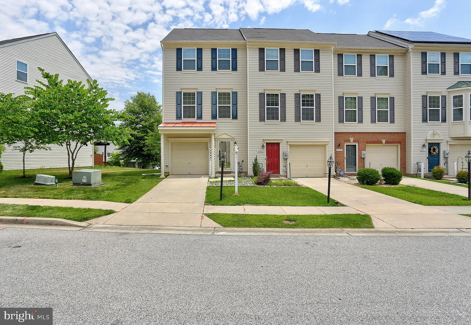 7705 Timbercross Ln photo 1