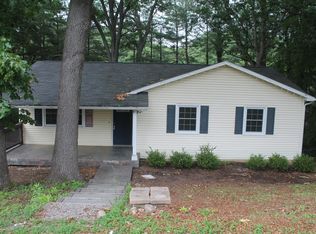 1160 Scott St, Christiansburg, VA 24073