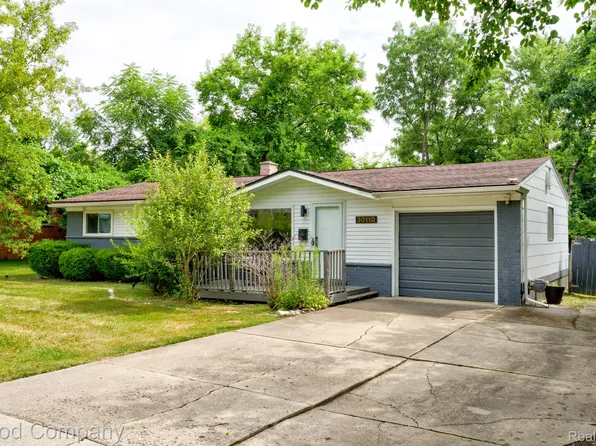 30110 Fairfax St, Southfield, MI 48076