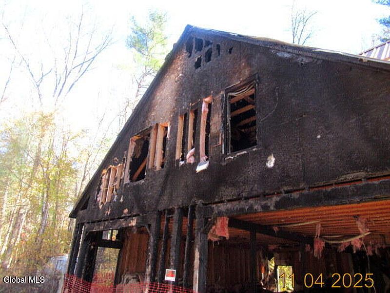 3rd image of 36 Jackson Road