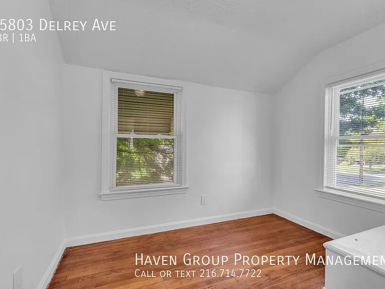 15803 Delrey Ave — Photo 15