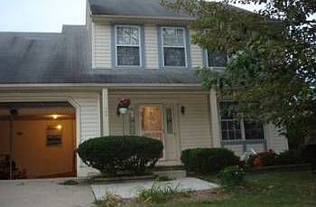 3rd image of 700 Selkirk Ct