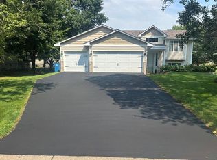 13413 Riverview Dr NW, Elk River, MN 55330