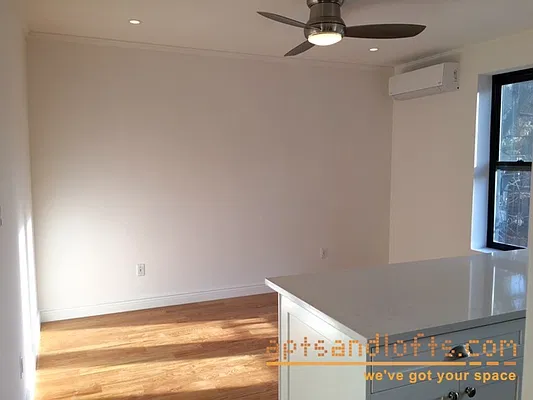Rented by aptsandlofts.com | media 33