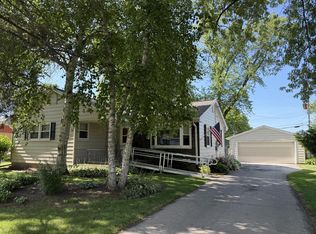 5232 W Donna DRIVE, Brown Deer, WI 53223