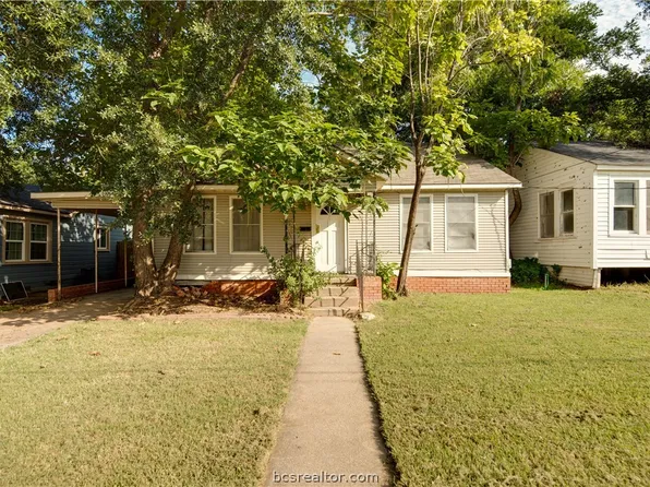 604 Barton St, Hearne, TX 77859