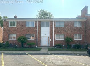 29330 Hoover Rd #330, Warren, MI 48093
