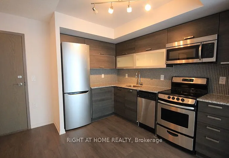 36 Lisgar St #2016W — Photo 7