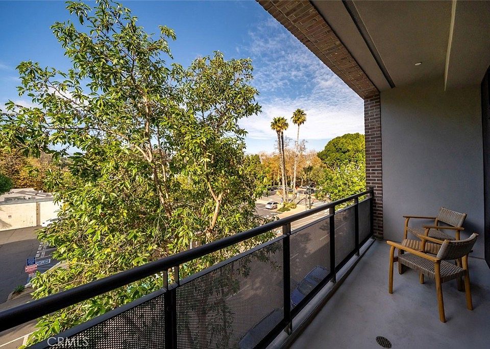 1st image of 581 Higuera St #301