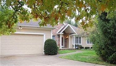 1st image of 271 Lake Pointe Dr
