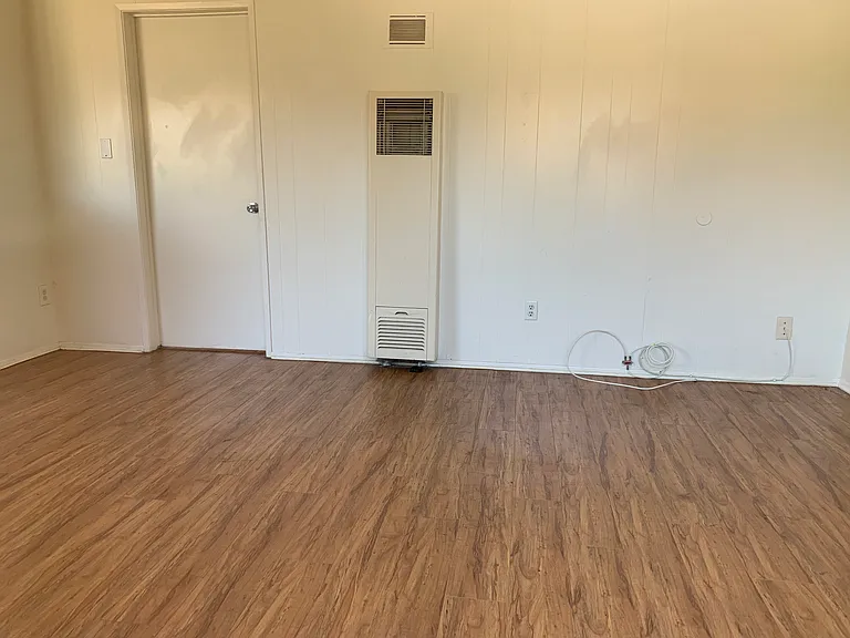 12862 Galway St #18 — Photo 3