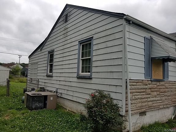 3rd image of 4716 Lindlaw Ave