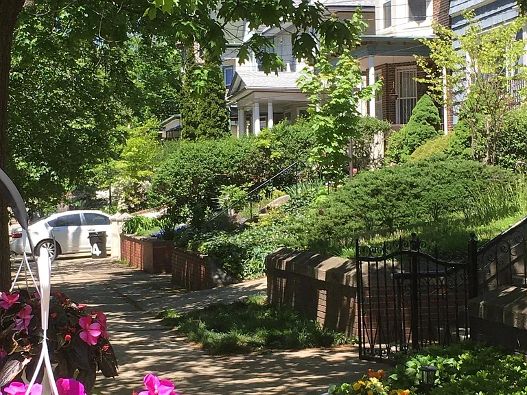 86 Sherman Pl — Photo 17