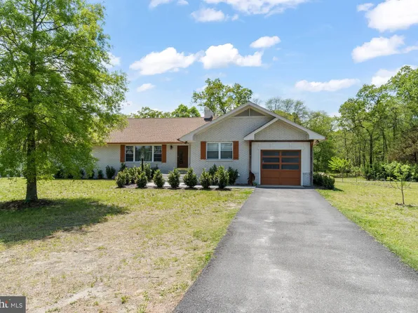 132 Retreat Rd, Southampton, NJ 08088