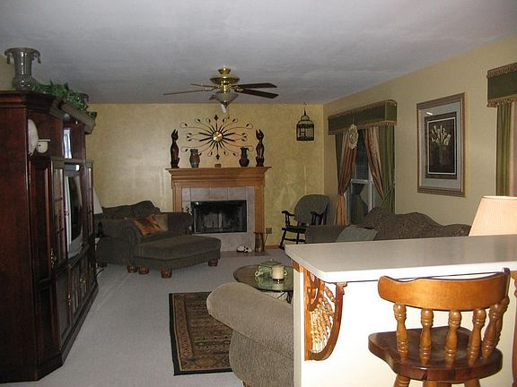 Family room with Gas start fire place