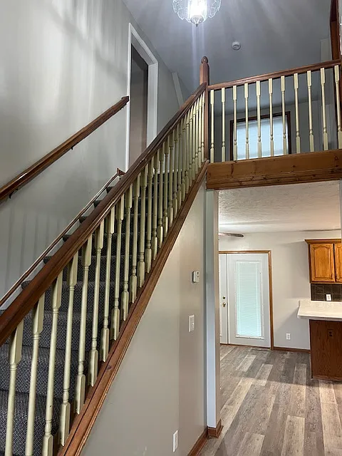 4 bed, $2,900 — Photo 2