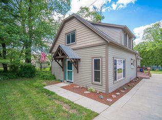 S68W17938 Island Dr, Muskego, WI 53150